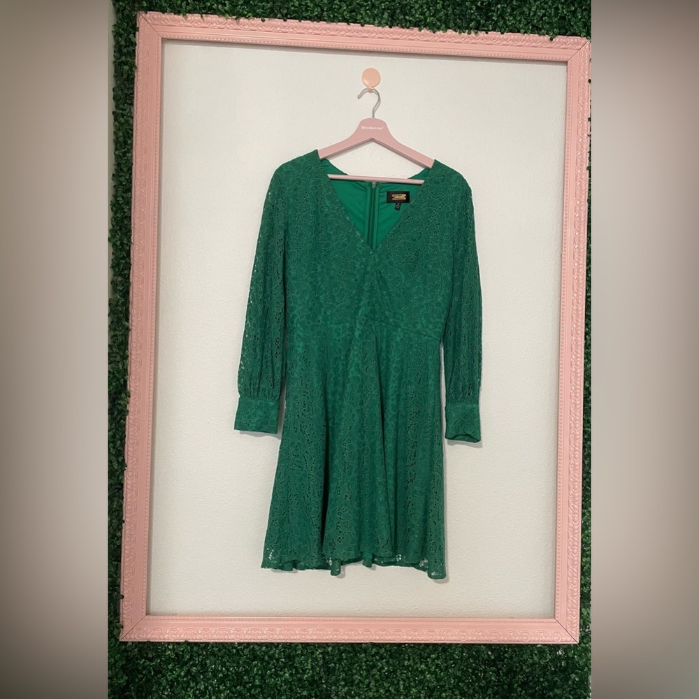 Alexia Admor Green Lace Dress - size 12